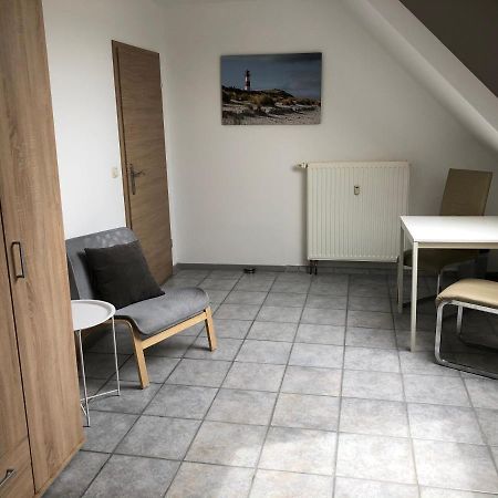 Monteur - Privat Zimmer Langerwehe Geich Eksteriør billede