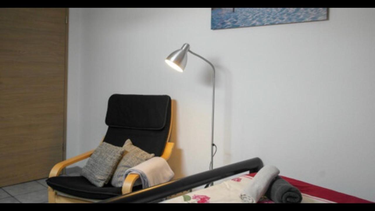 Monteur - Privat Zimmer Langerwehe Geich Eksteriør billede